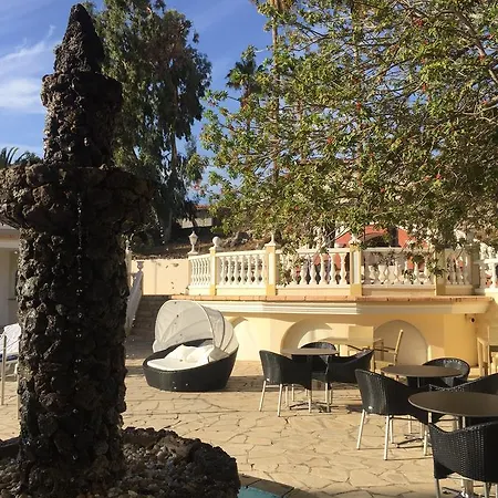 アパートホテル Liberty Tenerife 3*