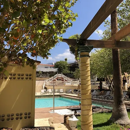 アパートホテル Liberty Tenerife